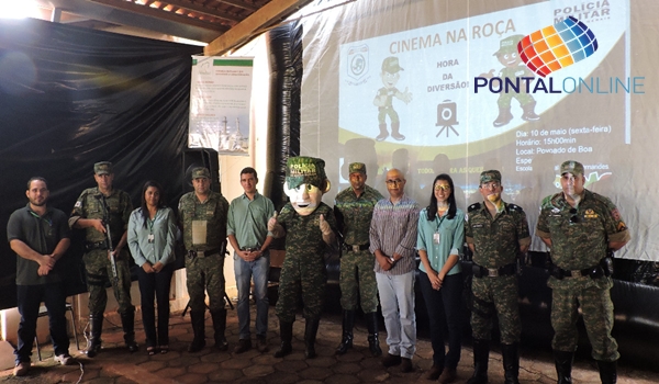 Polícia realiza cinema na roça na Boa Esperança