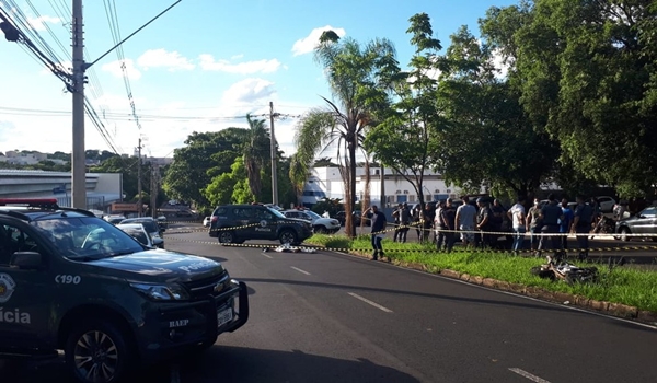 POLICIAL MILITAR DE FOLGA REAGE A ASSALTO E MATA CRIMINOSO EM RIO PRETO