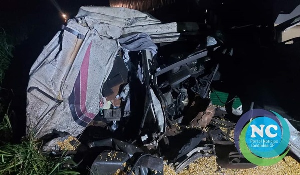 GRAVE ACIDENTE ENVOLVENDO CARRETAS DEIXA DOIS MORTOS EM RODOVIA ENTRE COLÔMBIA E BARRETOS