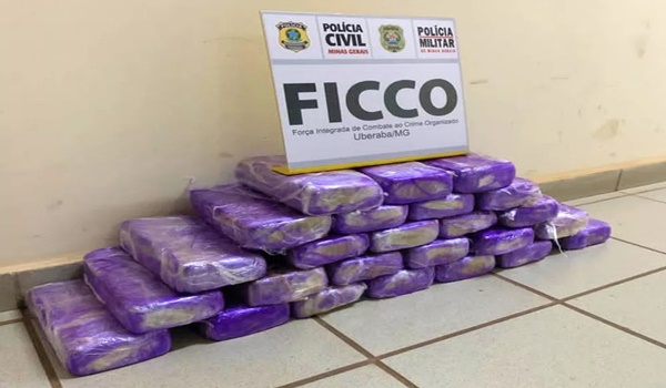 PASTA BASE DE COCAÍNA AVALIADA EM CERCA DE R$ 750 MIL É APREENDIDA EM CAMPO FLORIDO