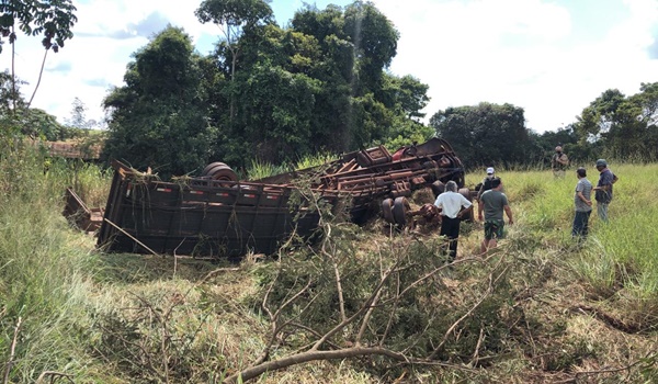 MOTORISTA DE FRUTAL PERDE A VIDA EM ACIDENTE NA MG 255