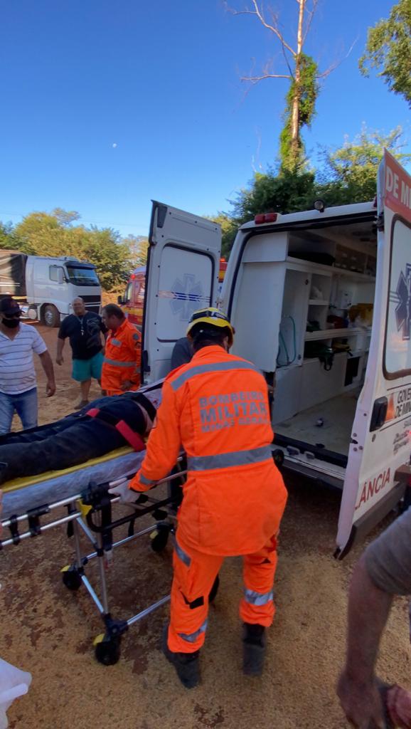 TRABALHADOR É SUGADO POR ARMAZÉM DE SILO E CORPO DE BOMBEIROS É ACIONADO PARA RESGATAR A VÍTIMA