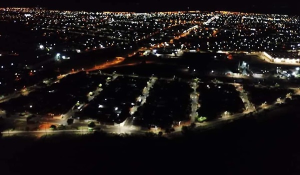 PREFEITURA DE FRUTAL INSTALA LÂMPADAS DE LED EM DIVERSOS PONTOS DA CIDADE