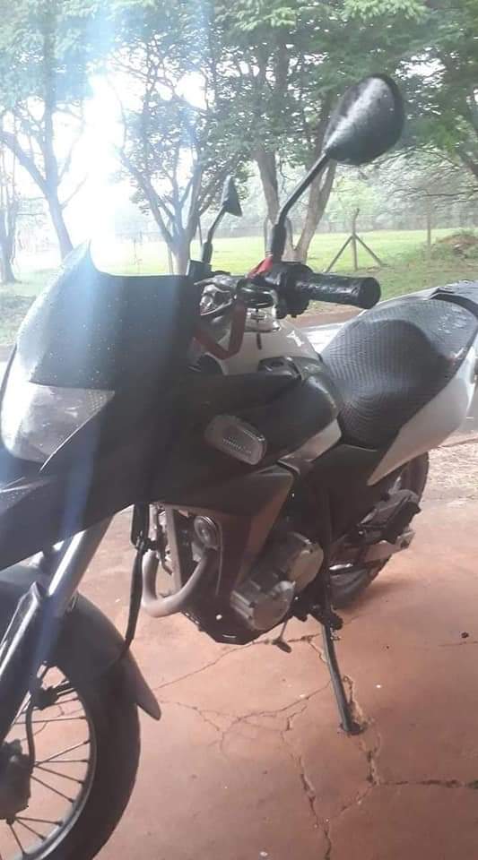 VIOLÊNCIA: CRIMINOSOS ROUBAM A MOTOCICLETA DE UM ENTREGADOR EM PLANURA