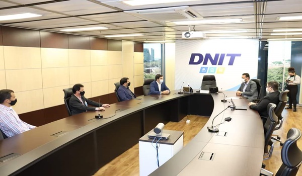 BRUNO AUGUSTO E JERRY SE REÚNEM COM A DIREÇÃO DO DNIT PARA COBRAR MELHORIAS NA BR-364