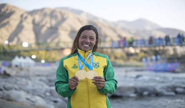 NATURAL DE ITURAMA, CANOÍSTA ANA SÁTILA LEVA RAÍZES MINEIRAS À 3ª OLIMPÍADA