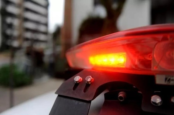 PAI PROCURA A PM E RELATA QUE FILHO DE 2 ANOS VOLTOU DA CRECHE COM BRAÇO QUEBRADO EM UBERABA