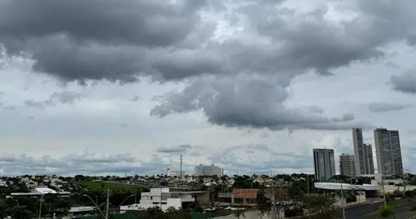 TIRE O CASACO DO ARMÁRIO: FIM DE SEMANA SERÁ DE CHUVA, E PRÓXIMOS DIAS TERÃO FRIO NO TRIÂNGULO, ALTO PARANAÍBA E NOROESTE DE MINAS