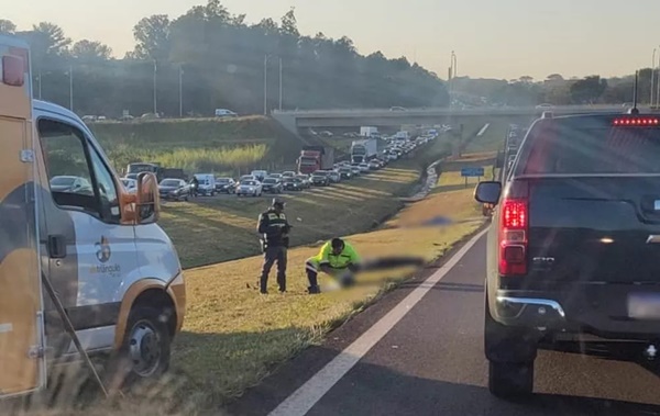 MOTOCICLISTA MORRE APÓS SER ATROPELADO POR VEÍCULOS NA RODOVIA WASHINGTON LUÍS