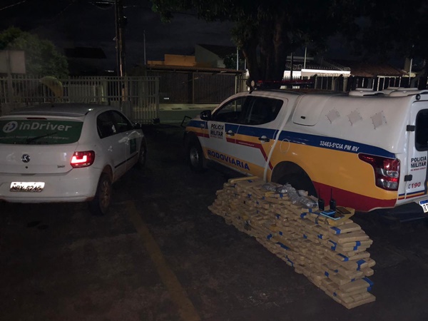 POLÍCIA MILITAR RODOVIÁRIA APREENDE MAIS 350 QUILOS DE MACONHA NA RODOVIA SÃO PAULO / CUIABÁ