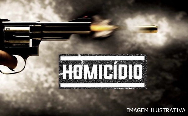 HOMEM É MORTO COM CINCO TIROS NA PORTA DE CASA EM VAZANTE