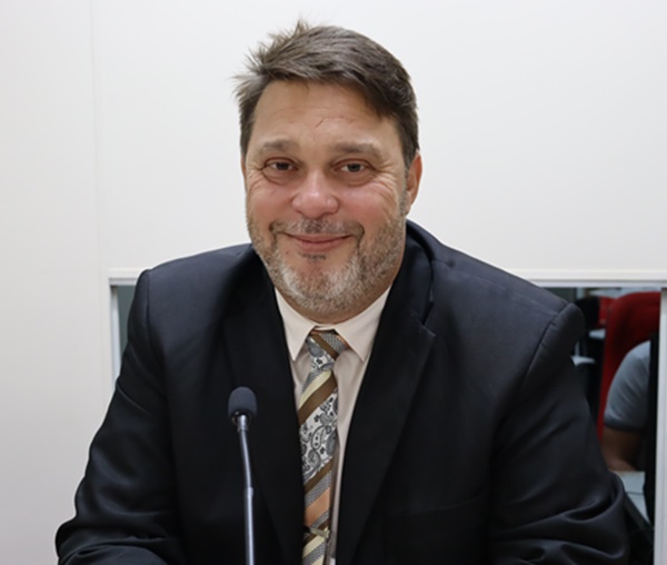 CÂMARA DE FRUTAL APROVA INDICAÇÃO DE ALEX FREITAS PARA REFORÇAR INFRAESTRUTURA RURAL 