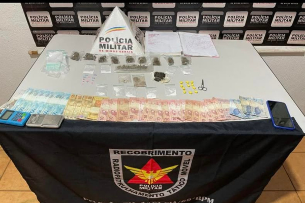 HOMEM É PRESO POR TRÁFICO DE DROGAS NO BAIRRO ALTO DA BOA VISTA EM FRUTAL