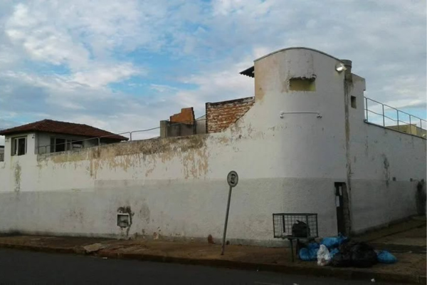 CELULARES E ACESSÓRIOS SÃO APREENDIDOS DURANTE RONDA NOTURNA NO PRESÍDIO DE FRUTAL