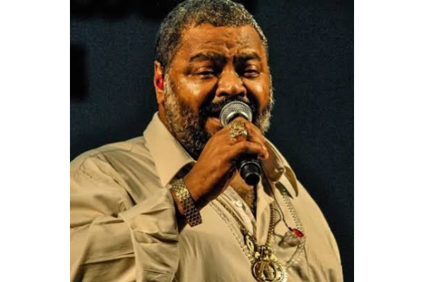 MORRE AOS 66 ANOS O CANTOR ARLINDO CRUZ, ÍCONE DO SAMBA