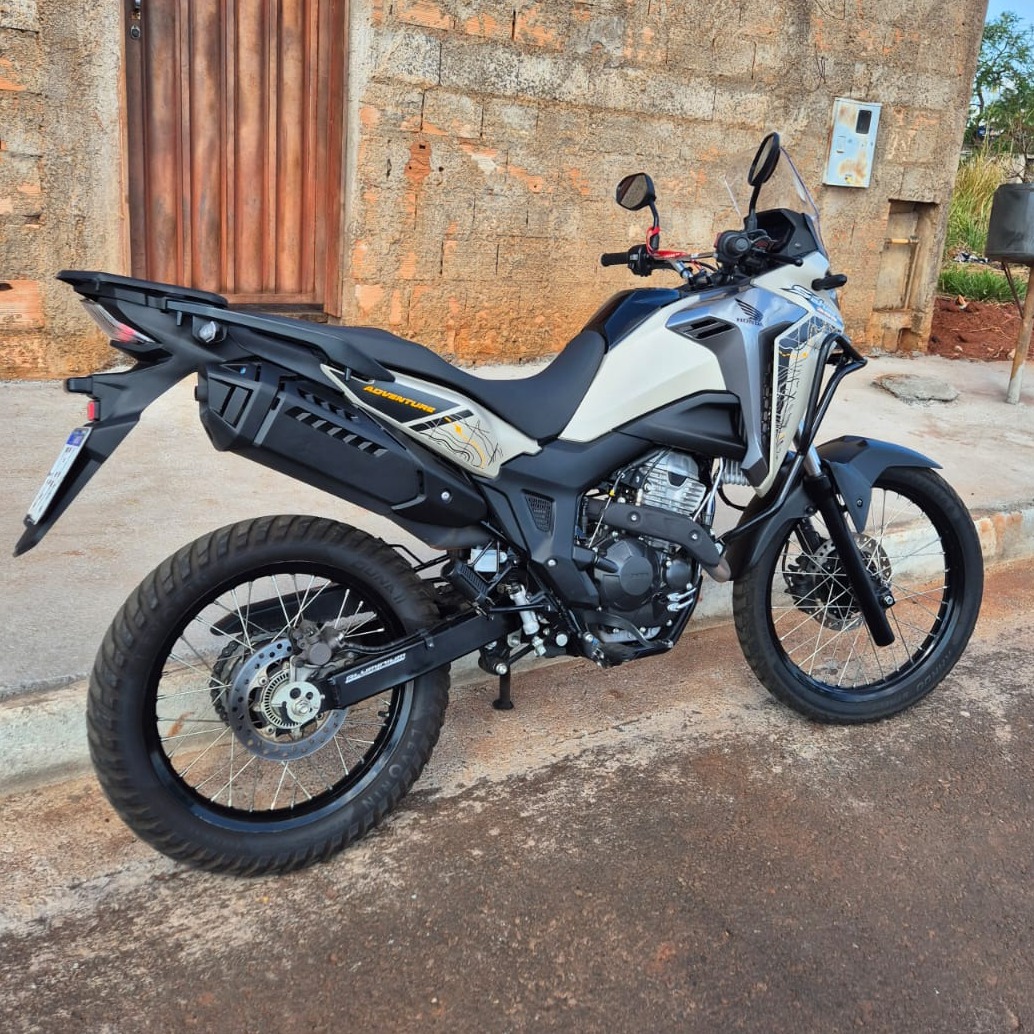 ENTREGADOR É ASSALTADO DURANTE ENTREGA NA REGIÃO CENTRAL DE FRUTAL; MOTOCICLETA FOI LEVADA