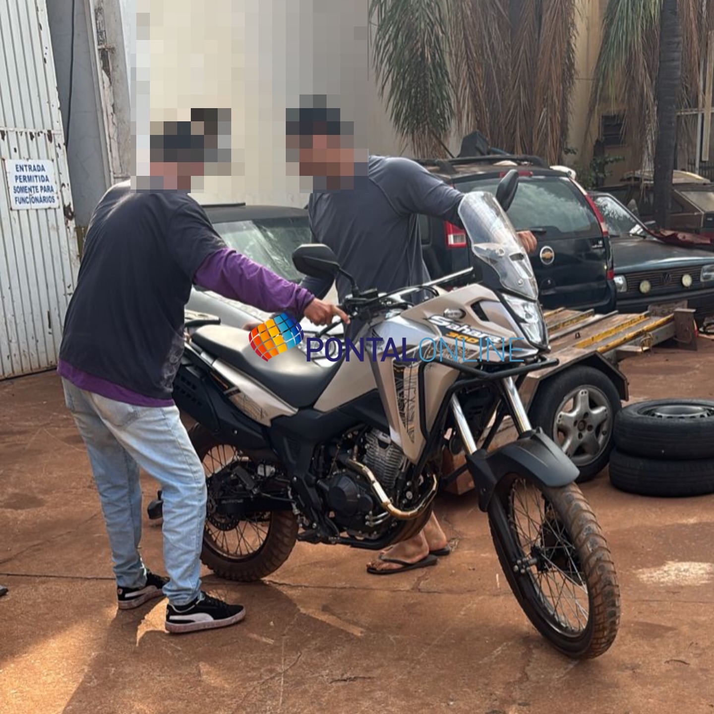 POLÍCIA MILITAR LOCALIZA MOTOCICLETA ROUBADA DE ENTREGADOR EM FRUTAL; SUSPEITOS AINDA SÃO PROCURADOS