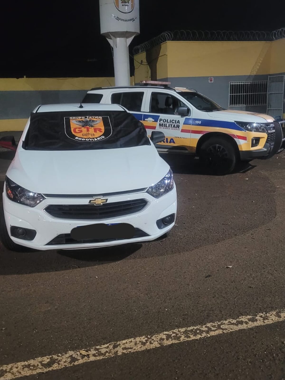 PMR PRENDE MOTORISTA COM CARRO FURTADO E ADULTERADO NA MGC-154