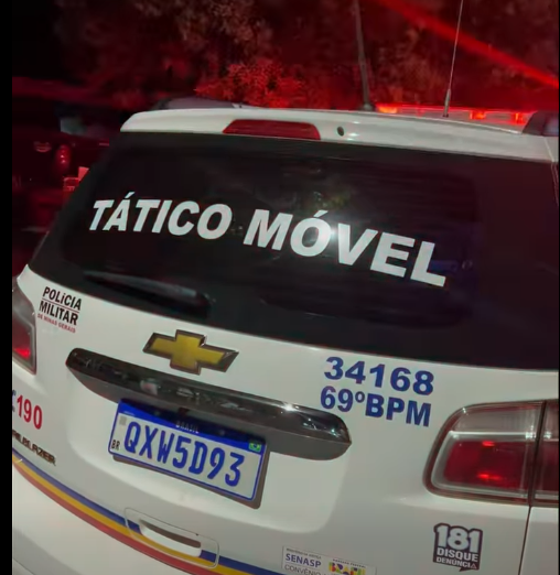 POLÍCIA DESMONTA PONTO DE TRÁFICO NO IPÊ AMARELO E PRENDE SUSPEITO COM DROGAS E DINHEIRO