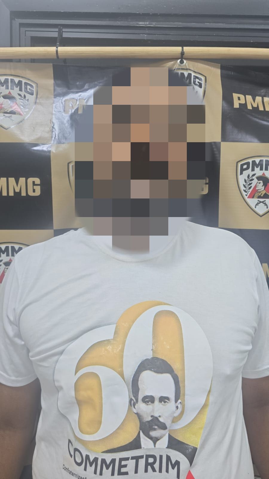 PM CUMPRE MANDADO DE PRISÃO NO BAIRRO IPÊ AMARELO EM FRUTAL