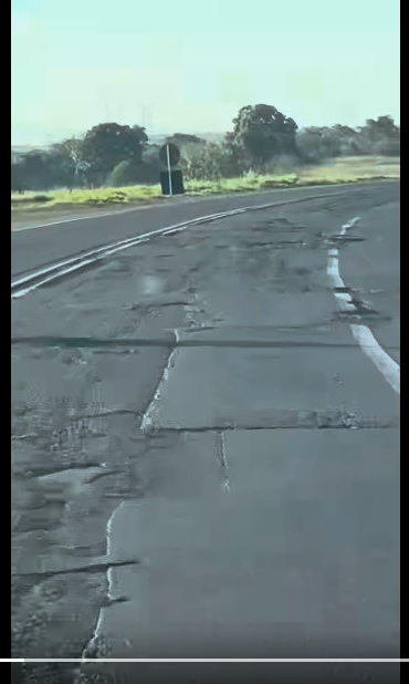 IMAGENS MOSTRAM ESTADO DE CONSERVAÇÃO DA BR-153 EM TRECHO PRÓXIMO A ICÉM (SP)