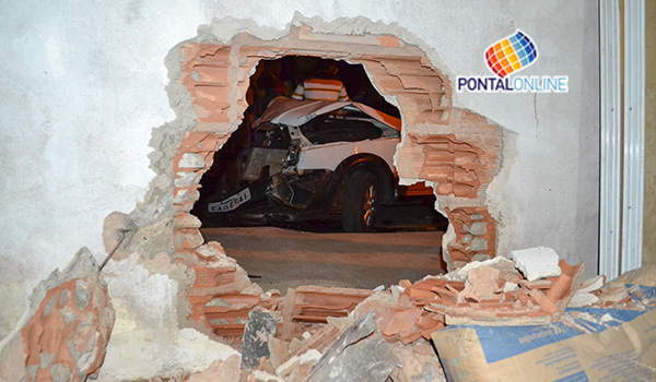 pontalonline-acidente02Carros04032016