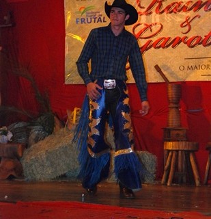 Escolha da Rainha da Expô Frutal 2012-226