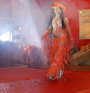 Escolha da Rainha da Expô Frutal 2012-309