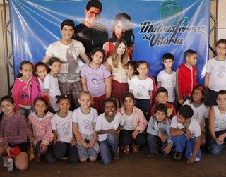 Mateus Ferraz E Vitória - Projeto Escola 2014-102