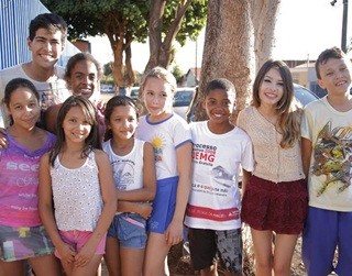 Mateus Ferraz E Vitória - Projeto Escola 2014-18