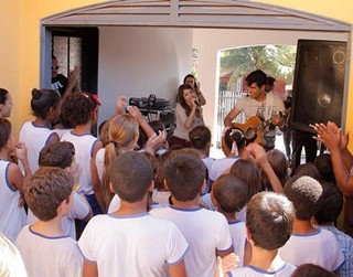 Mateus Ferraz E Vitória - Projeto Escola 2014-56