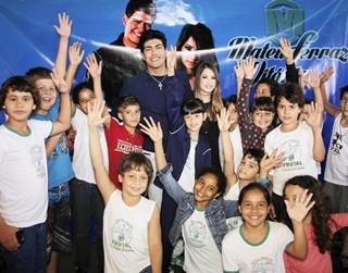 Mateus Ferraz E Vitória - Projeto Escola 2014-59