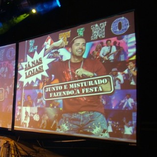Show Cantor Latino em Colômbia,sp